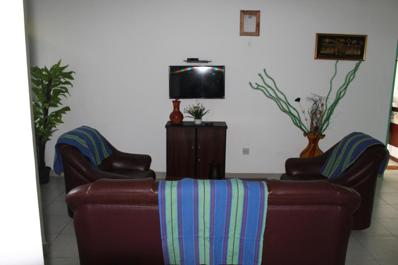 Blue Eyes Inn Unawatuna Ngoại thất bức ảnh