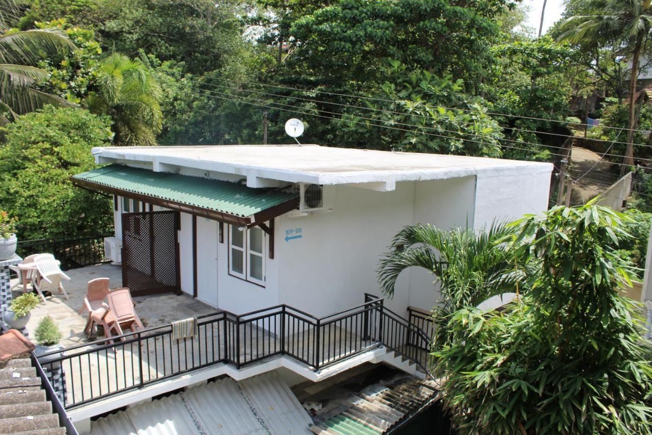 Blue Eyes Inn Unawatuna Ngoại thất bức ảnh
