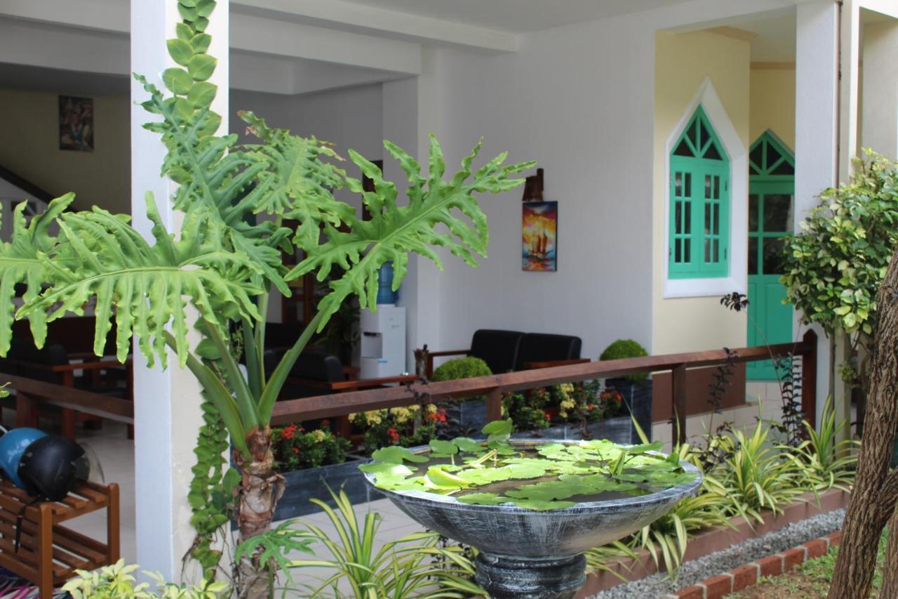 Blue Eyes Inn Unawatuna Ngoại thất bức ảnh