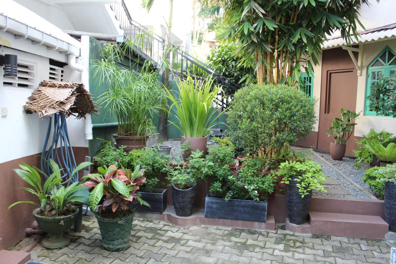 Blue Eyes Inn Unawatuna Ngoại thất bức ảnh