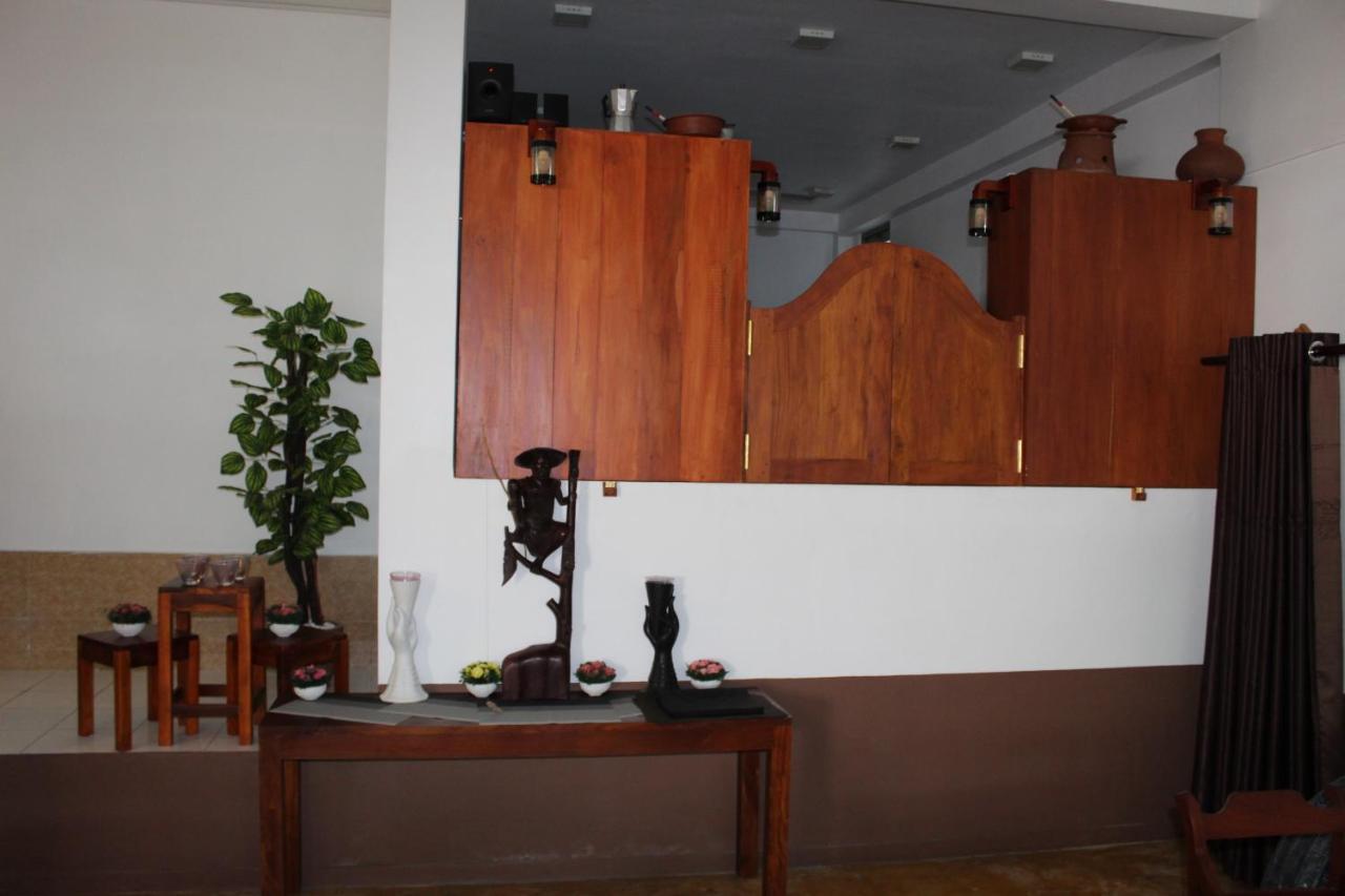 Blue Eyes Inn Unawatuna Ngoại thất bức ảnh