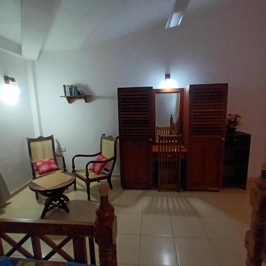 Blue Eyes Inn Unawatuna Ngoại thất bức ảnh