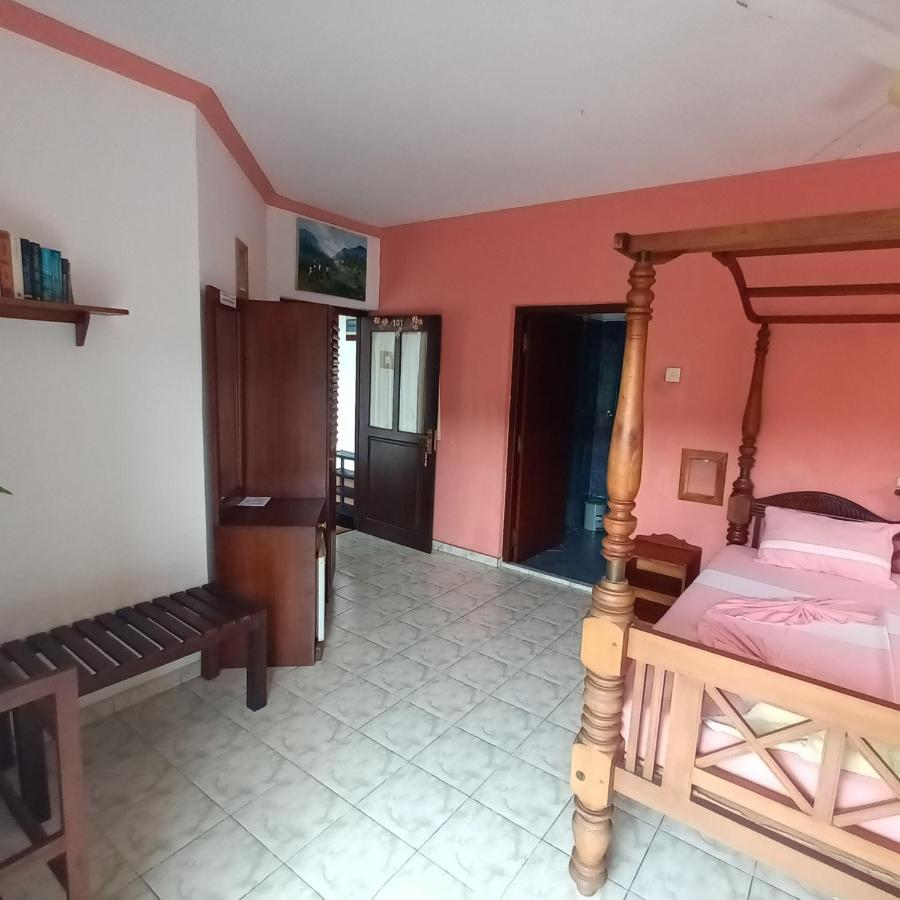 Blue Eyes Inn Unawatuna Ngoại thất bức ảnh
